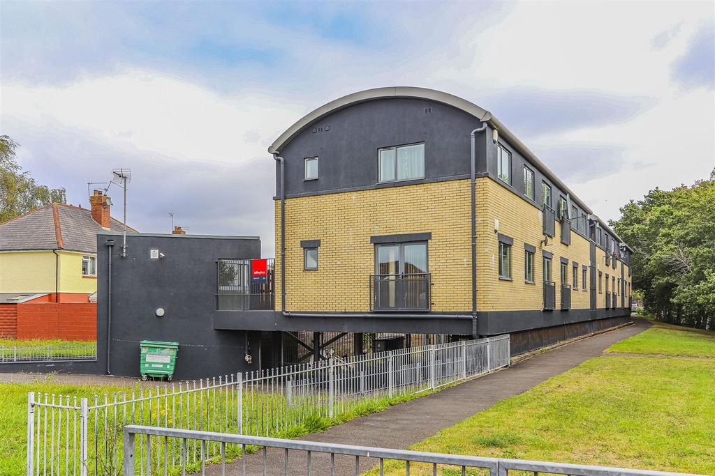Property photo 1 of 7 Radyr Place Ext-1.Jpg