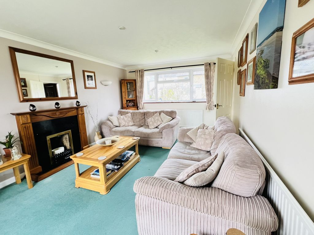 Property photo 3 of 13 Gallery