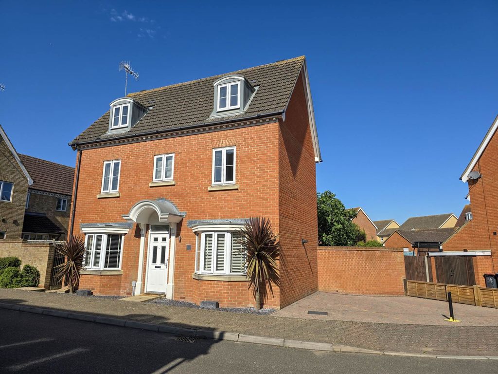 Property photo 1 of 17