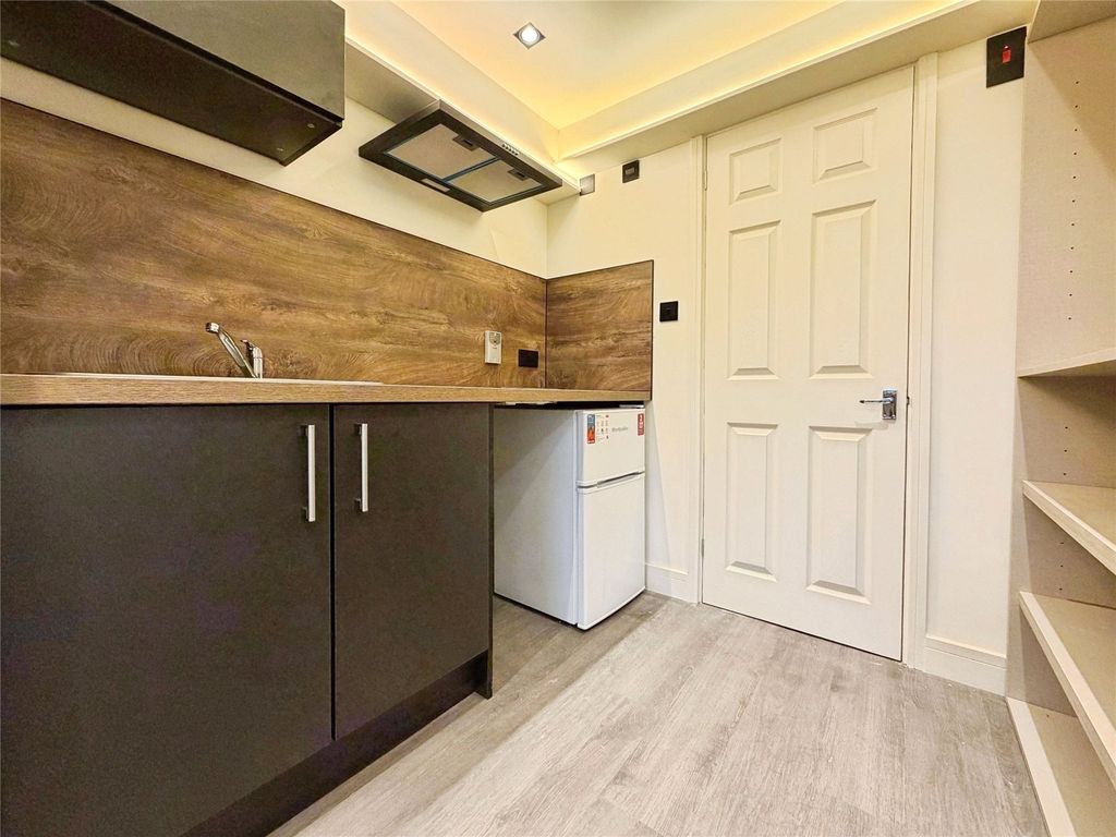 Property photo 2 of 4 Picture No. 04