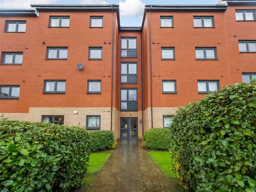 Property photo 1 of 17 Picture No. 02