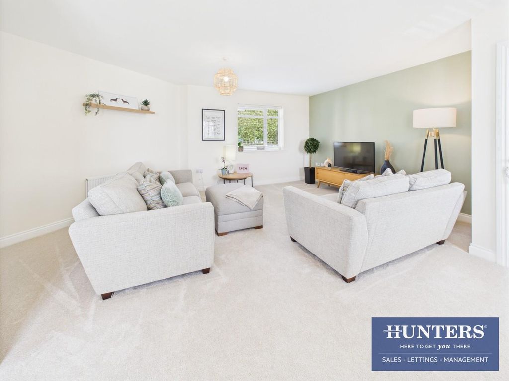 Property photo 2 of 13 Living Room