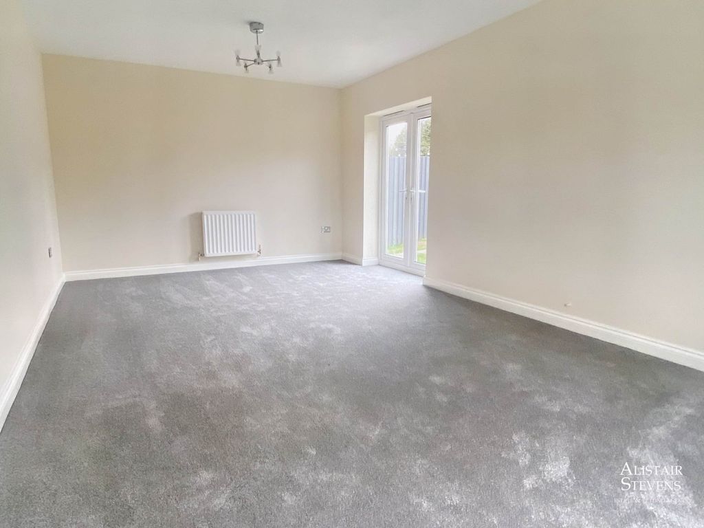 Property photo 2 of 23