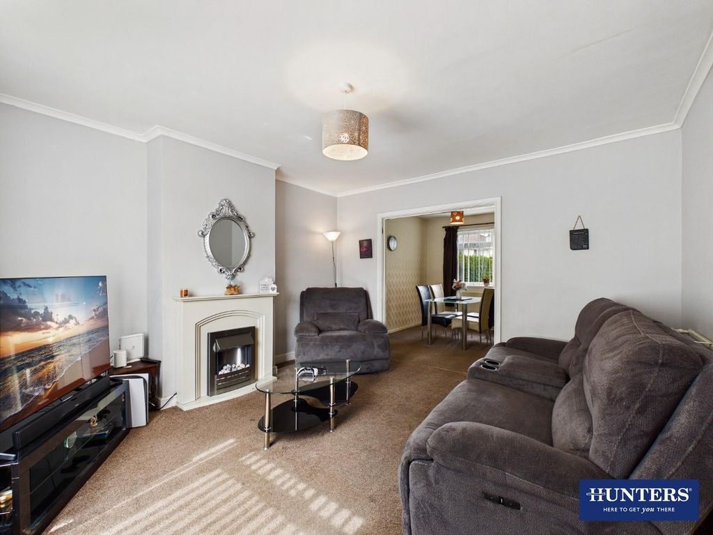 Property photo 2 of 17 Living Room