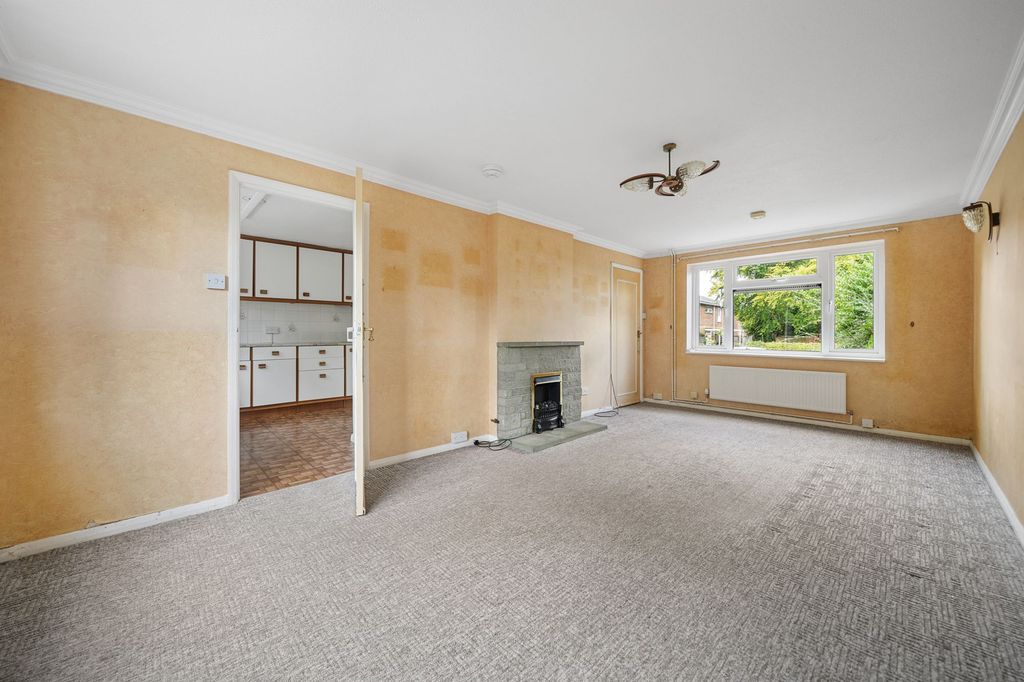 Property photo 2 of 19