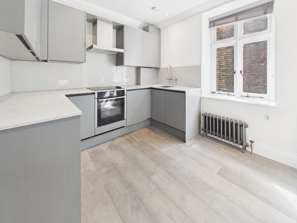Property photo 3 of 18 951346