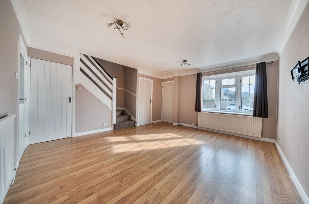 Property photo 3 of 19