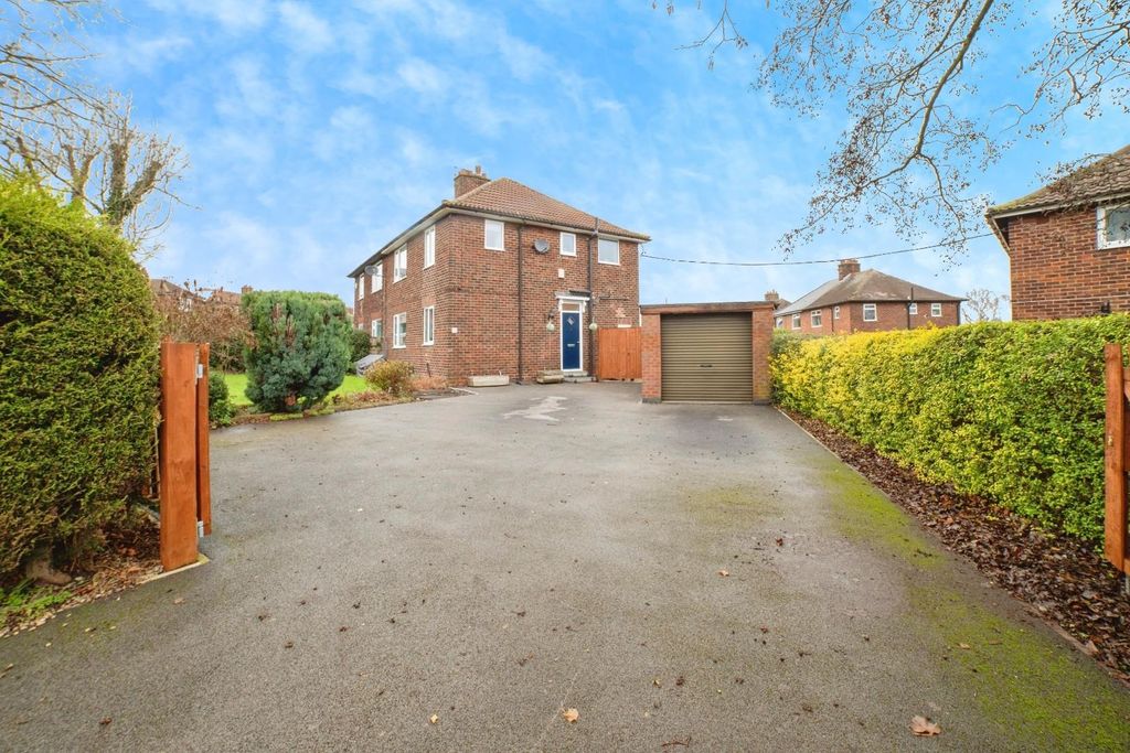 Property photo 1 of 21 Front 01.Jpg