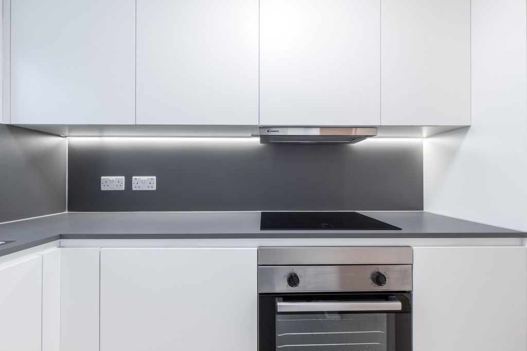 Property photo 2 of 14 Kitchen