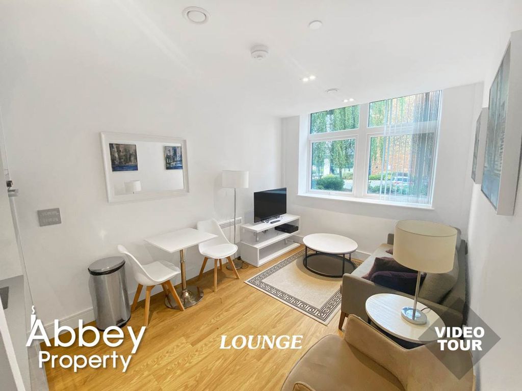 Property photo 2 of 13