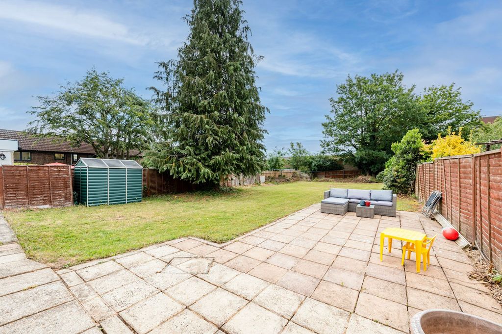 Property photo 2 of 13