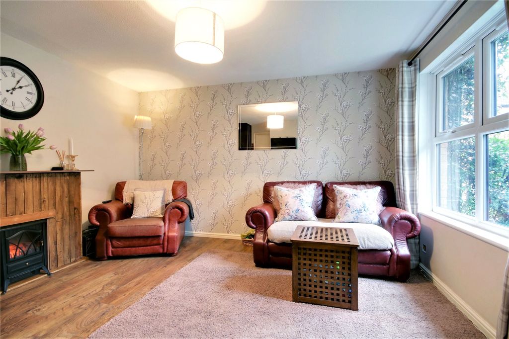 Property photo 2 of 9 Picture No. 03