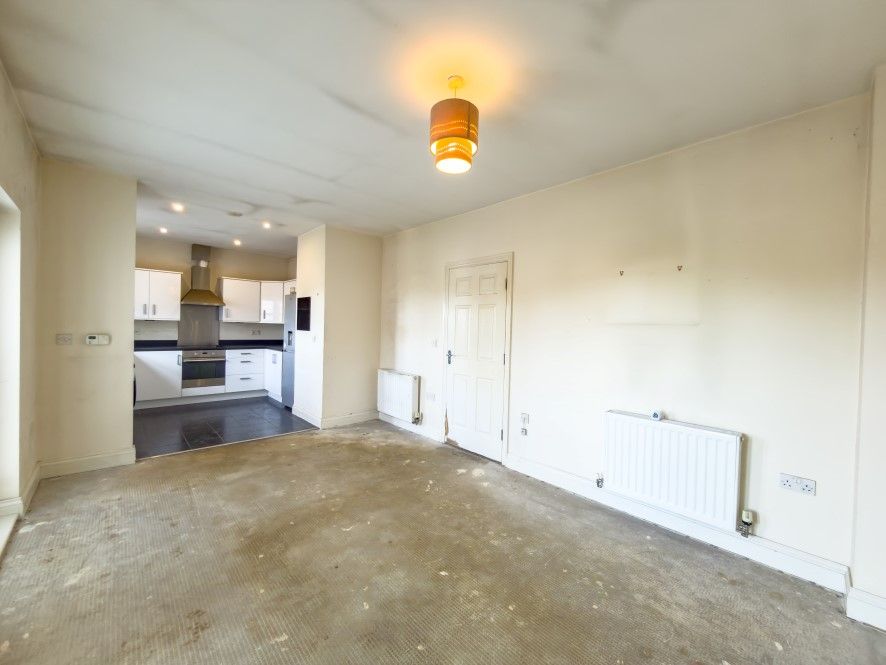 Property photo 3 of 23