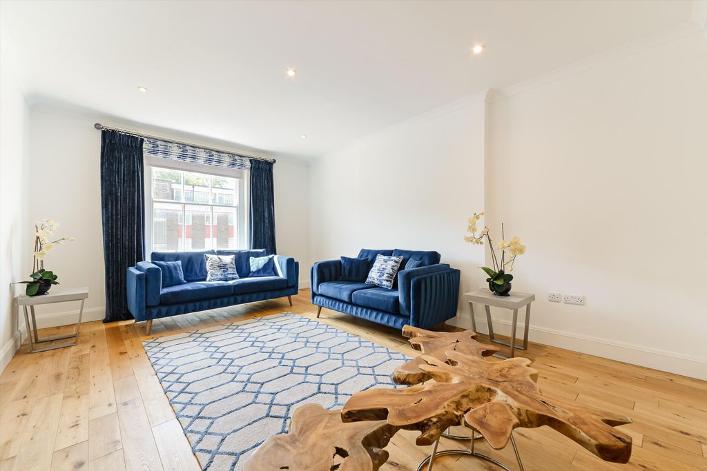 Property photo 2 of 12 Image