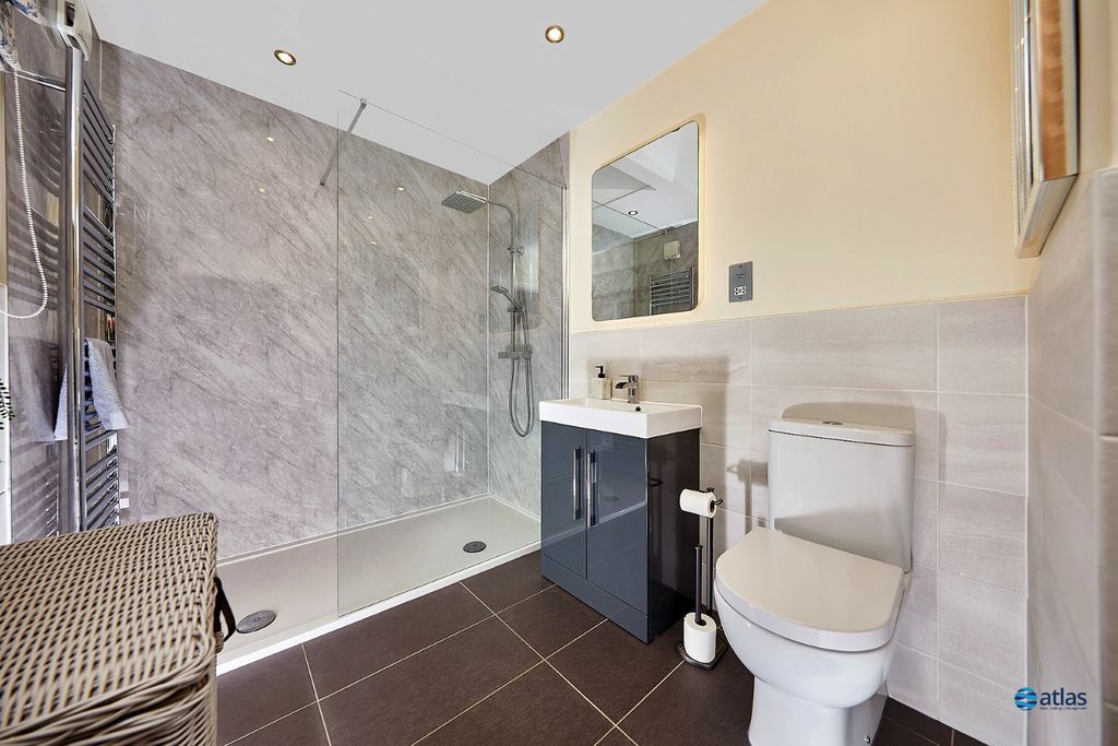 Property photo 3 of 22 Bedroom One En Suite