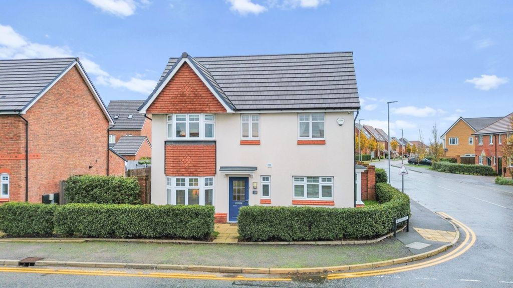 Property photo 1 of 42