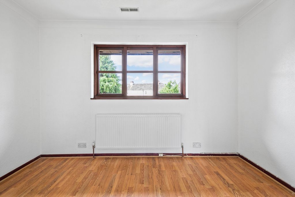 Property photo 3 of 18 Picture No. 03