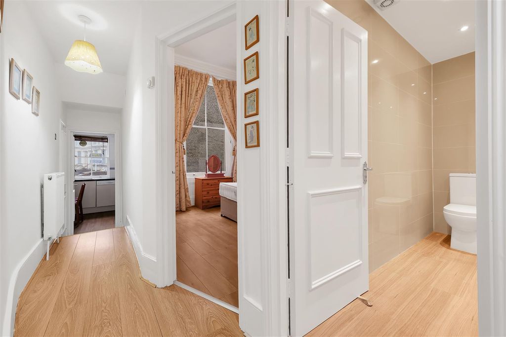 Property photo 3 of 7 Hall.Jpg