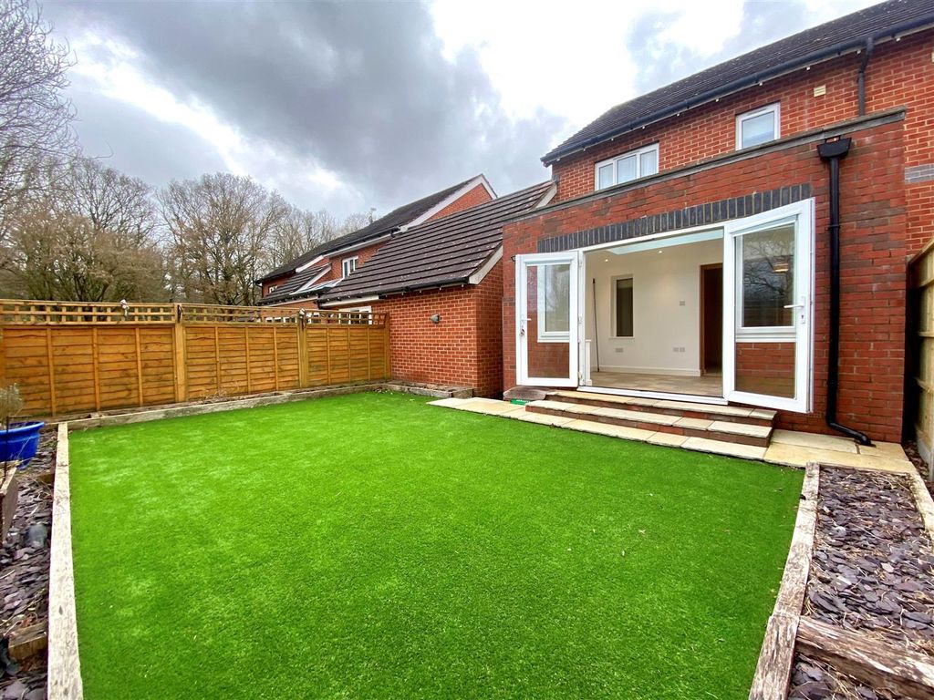 Property photo 3 of 13 Garden 2.Jpg