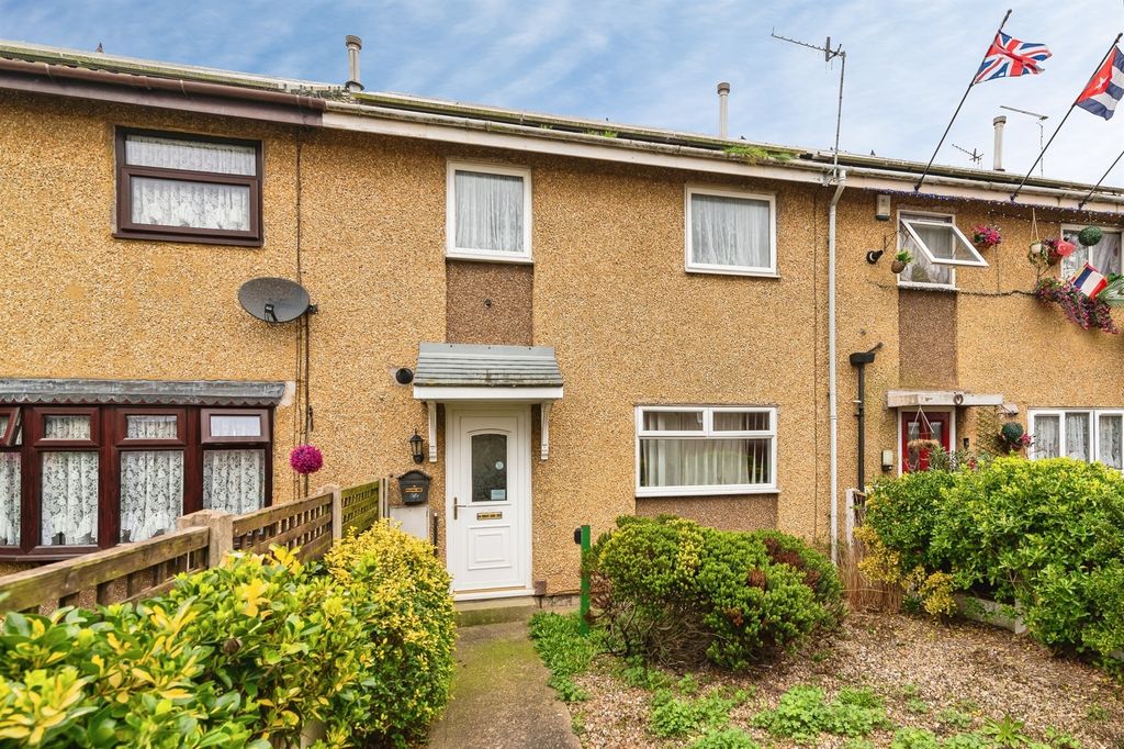 Property photo 1 of 8