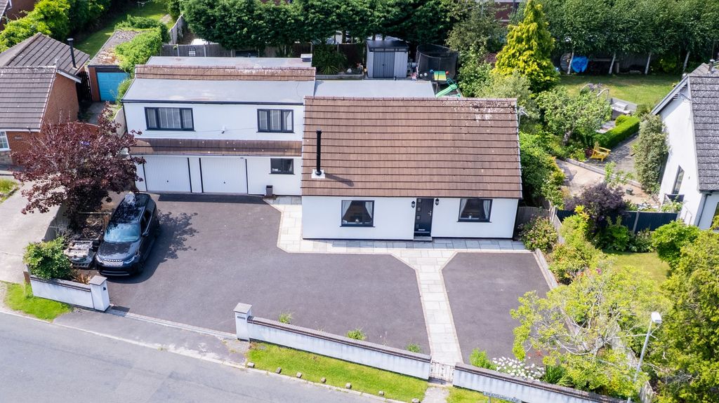 Property photo 1 of 48
