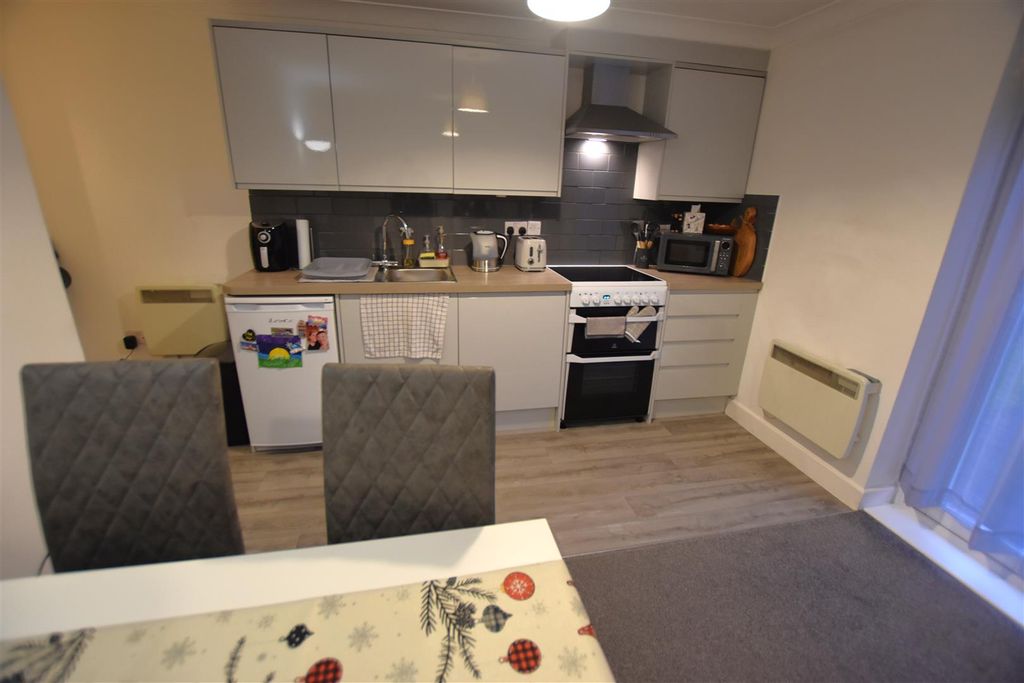 Property photo 2 of 7 Dsc_1715.Jpg