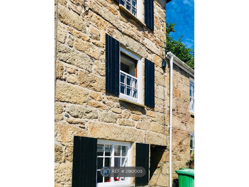 Property photo 1 of 9