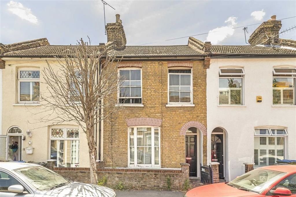 Property photo 1 of 7