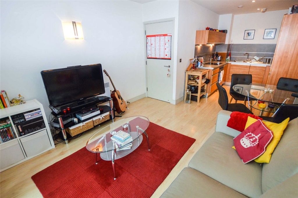 Property photo 3 of 12 Picture No. 06