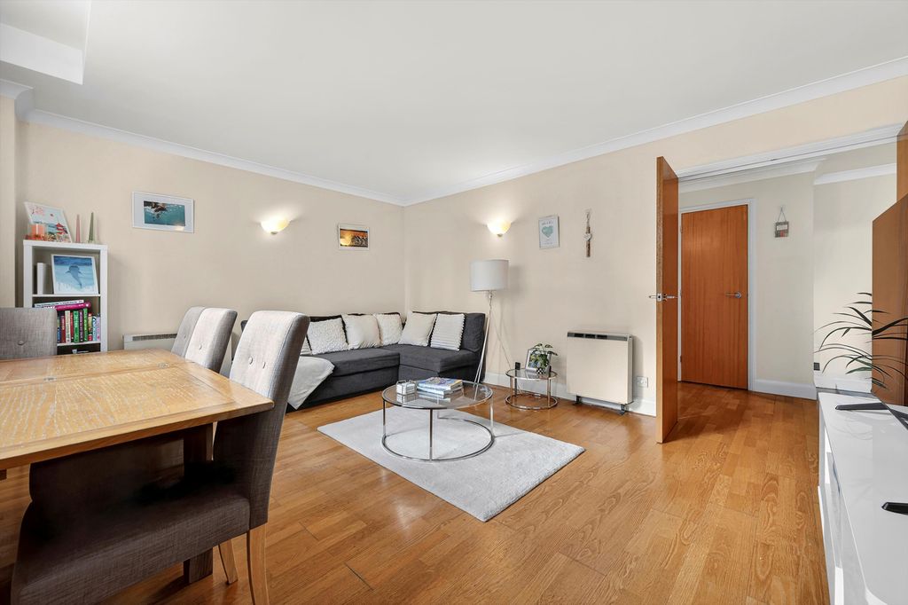 Property photo 3 of 14 Image