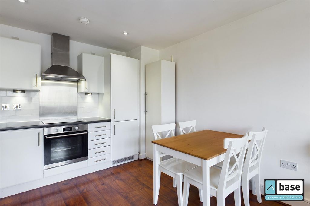 Property photo 3 of 13 Kitchen Diner