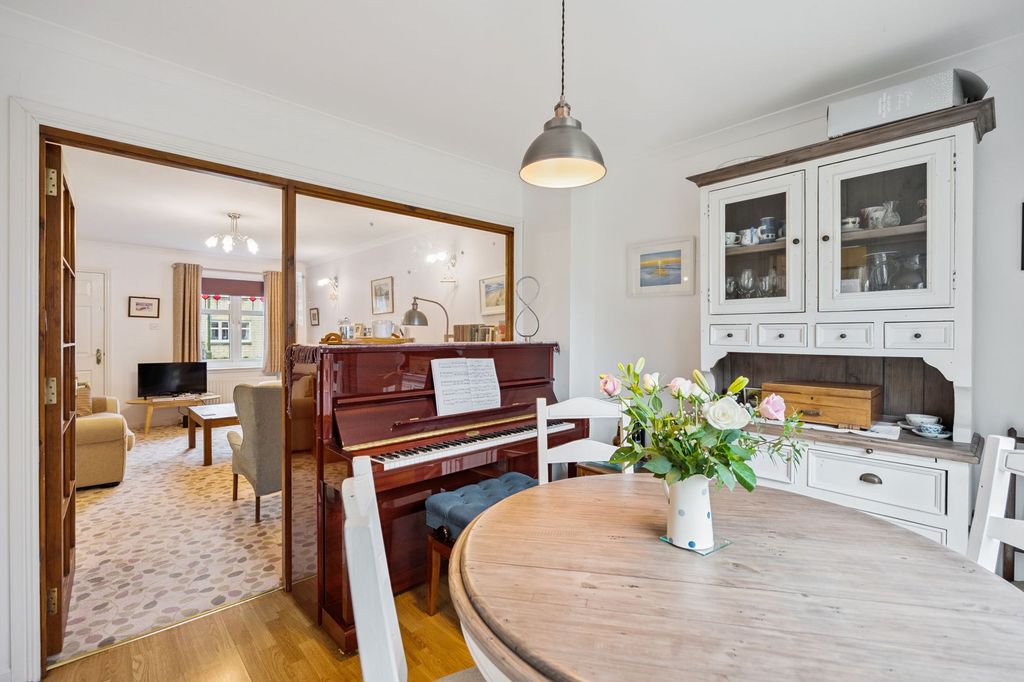Property photo 3 of 18 Dining Room