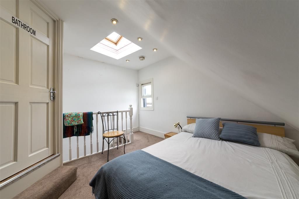 Property photo 1 of 5 Bedroom 1