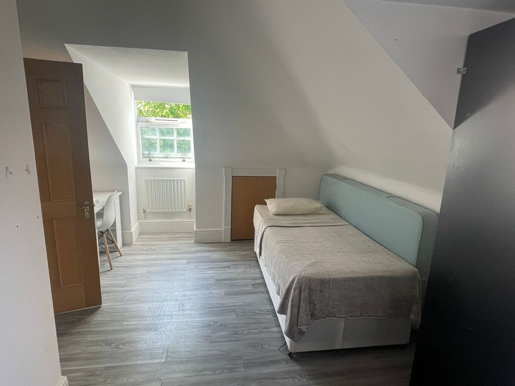 Property photo 2 of 4