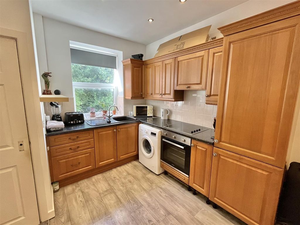 Property photo 3 of 7 Open Plan Living Room/Kitchen