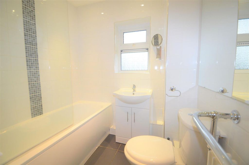 Property photo 3 of 3 Millennium Drive E14