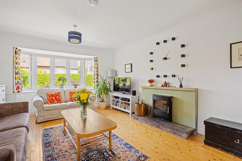 Property photo 3 of 45 The_Roserey_82.Jpg