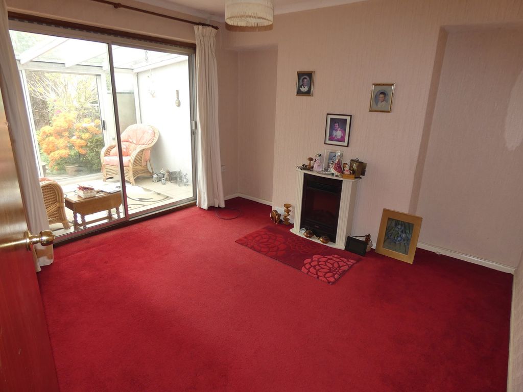 Property photo 3 of 14 Rear Lounge