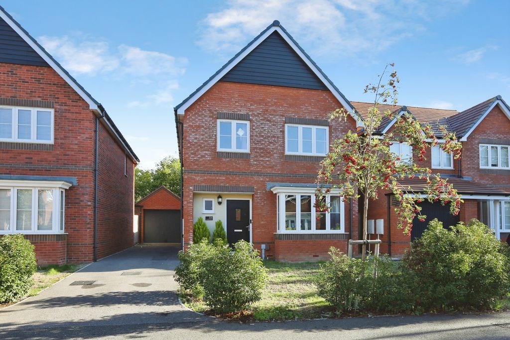 Property photo 1 of 32 Pbox-Img.Jpg