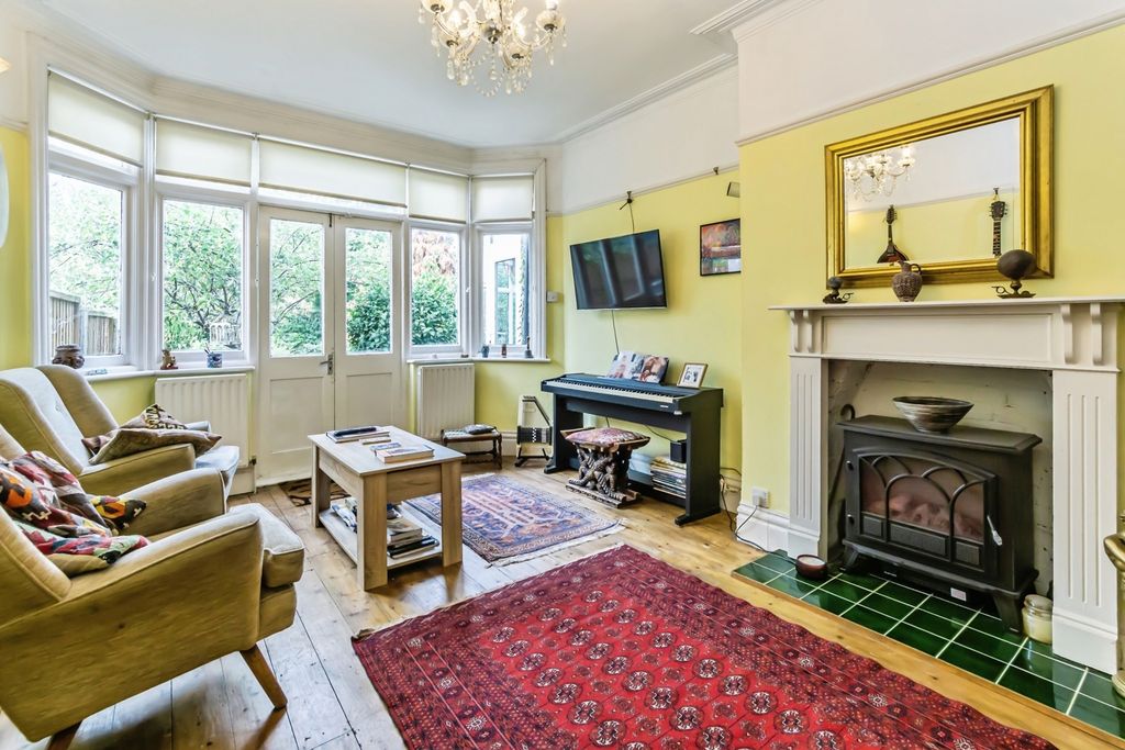 Property photo 2 of 27 Pbox-Img.Jpg