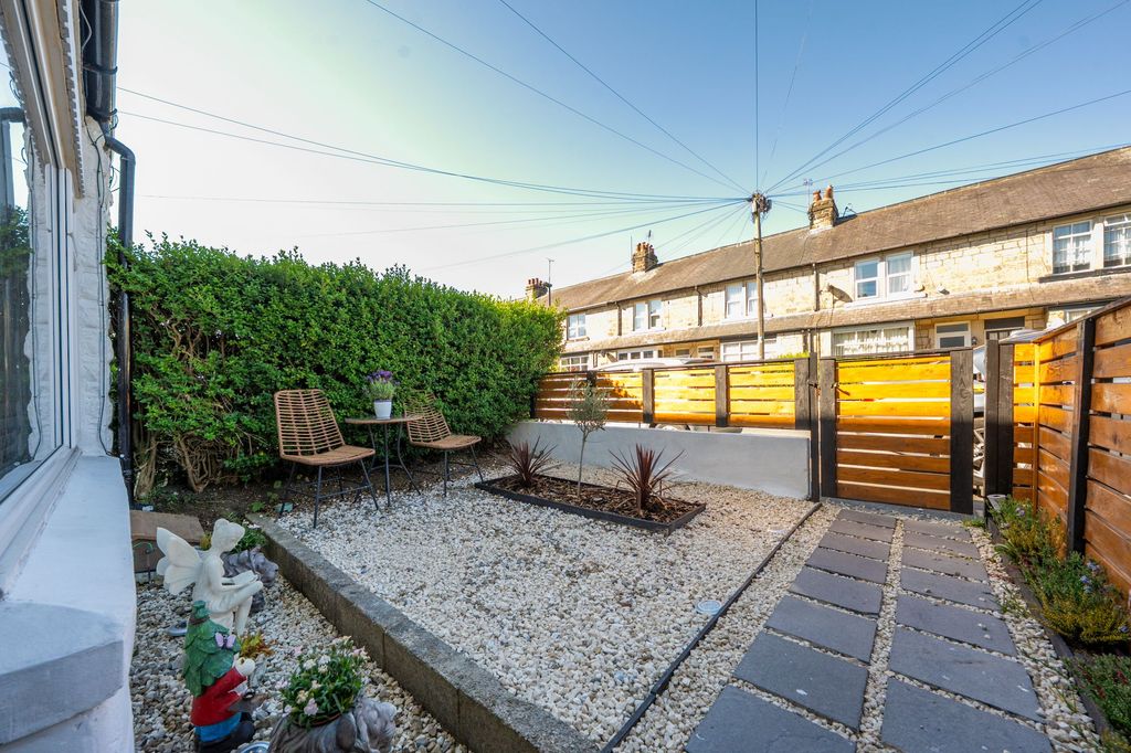 Property photo 3 of 21