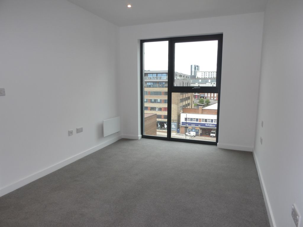 Property photo 3 of 5 Bedroom