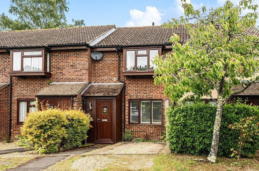 Property photo 1 of 17 Rusland Close 25 (1).Jpg