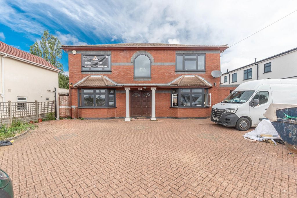 Property photo 1 of 5