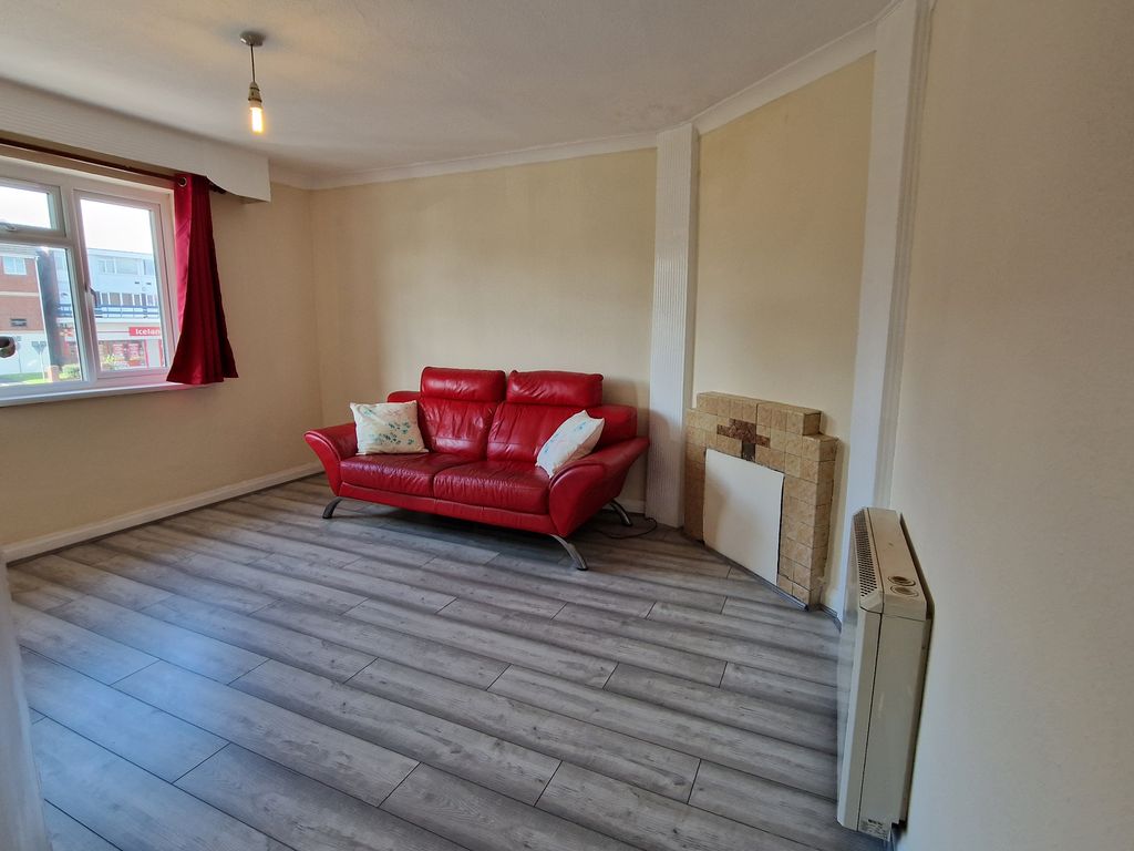 Property photo 3 of 7
