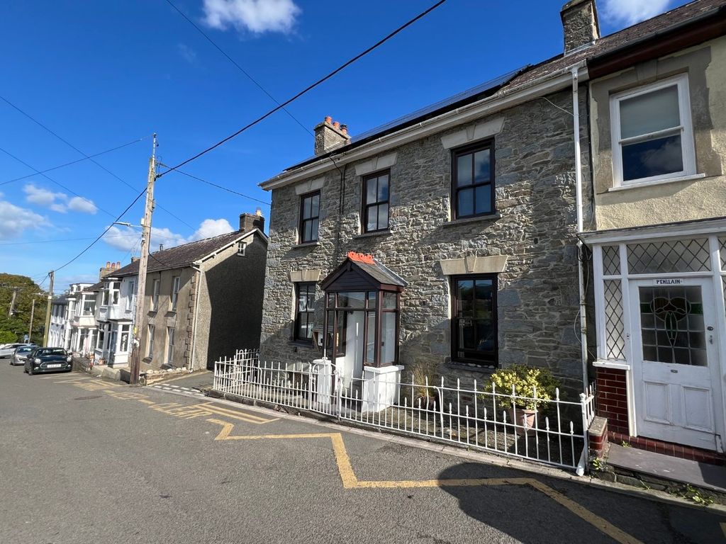 Property photo 1 of 31