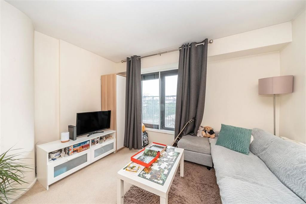 Property photo 1 of 4