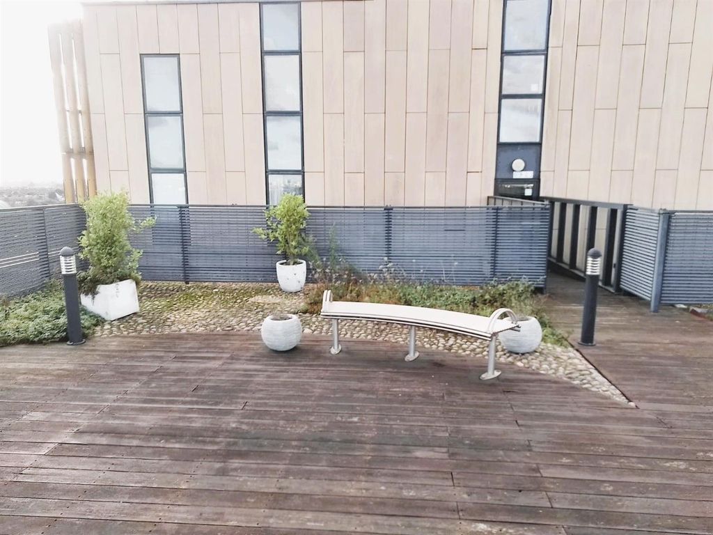 Property photo 1 of 9 1884Cacf-c9Aa-438A-A1ce-594A2F2F2d4E.Jpg