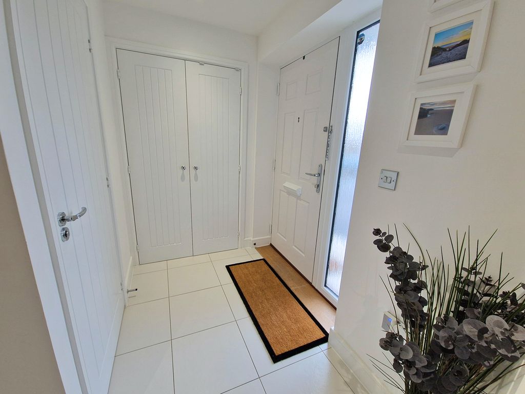 Property photo 3 of 30