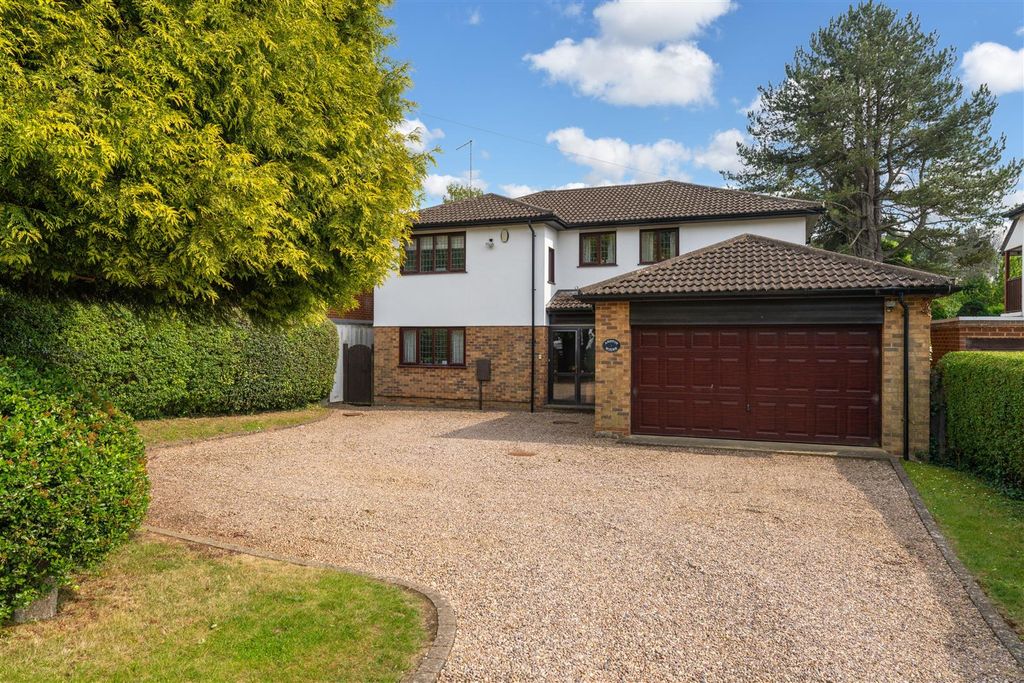Property photo 1 of 33